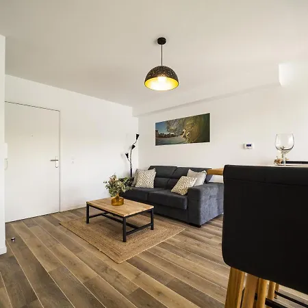 公寓 4* Au Coeur De St-jean-de-luz Avec Terrasse Et Parking, A 5 Min De La - Fr-1-239-522 圣让－德吕兹