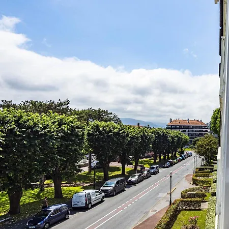 公寓 4* Au Coeur De St-jean-de-luz Avec Terrasse Et Parking, A 5 Min De La - Fr-1-239-522 圣让－德吕兹